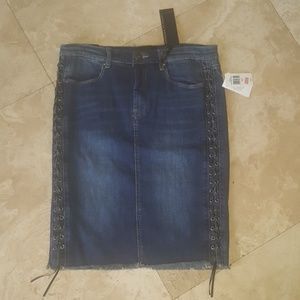 Jean skirt with tie-up sides NWT